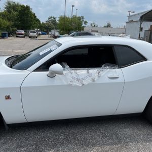 صورة 4 لـ 2019 Dodge CHALLENGER R/T SCAT PACK