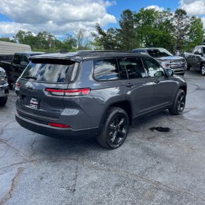 JEEP GRAND CHEROKEE L LIMITED - 8