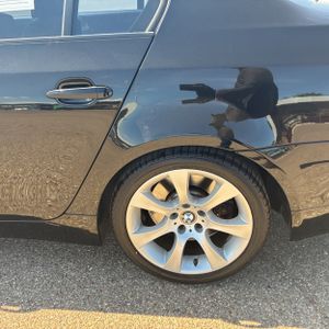 BMW 5-SERIES 550I - 6