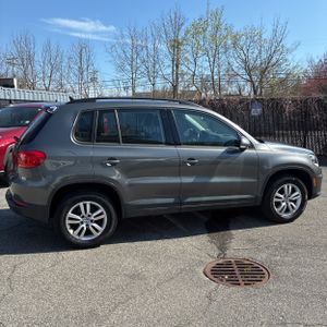 VOLKSWAGEN TIGUAN 2.0T S 4MOTION - 10