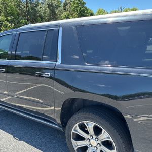 CHEVROLET SUBURBAN - 6