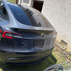 TESLA MODEL Y LONG RANGE - 7