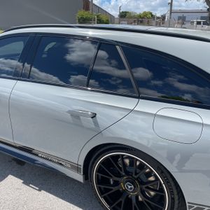 MERCEDES-BENZ E-CLASS - 6