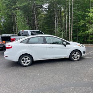 FORD FIESTA SE - 10
