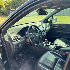 2017 Honda RIDGELINE BLACK EDITION thumbnail 35