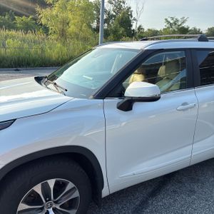 صورة 2 لـ 2023 Toyota HIGHLANDER XLE