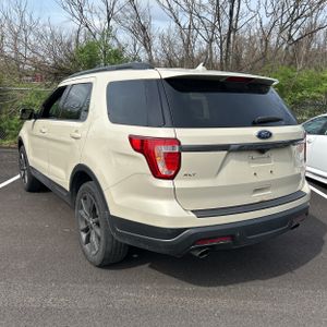 FORD EXPLORER XLT - 5