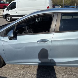 CHEVROLET CRUZE LS AUTO - 3