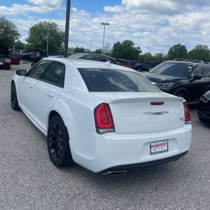 CHRYSLER 300 S - 5