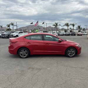 2018 Hyundai ELANTRA SEL 照片 10