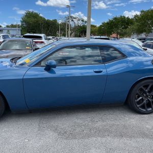 DODGE CHALLENGER GT - 4