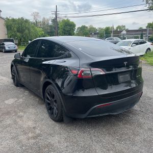 TESLA MODEL Y LONG RANGE - 5
