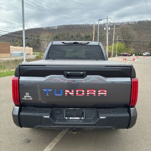 TOYOTA TUNDRA - 4