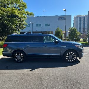 2020 Lincoln NAVIGATOR L RESERVE photo 10
