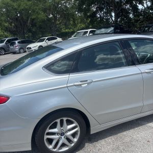 FORD FUSION SE - 9