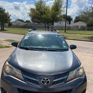 2015 Toyota RAV4 LE — фото 15