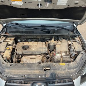 2011 Toyota RAV4 SPORT thumbnail 44