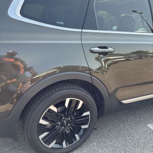 صورة 9 لـ 2024 KIA TELLURIDE SX