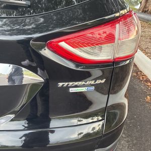 صورة مصغرة 23 لـ 2016 FORD ESCAPE TITANIUM