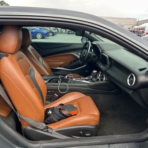 2016 Chevrolet CAMARO LT 照片 32