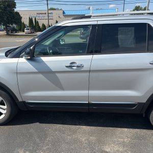 2015 FORD EXPLORER XLT 照片 4