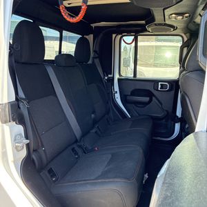 صورة مصغرة 39 لـ 2022 JEEP GLADIATOR MOJAVE