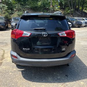 صورة 7 لـ 2014 Toyota RAV4 LE