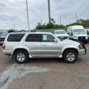 صورة 10 لـ 2001 Toyota 4RUNNER SR5