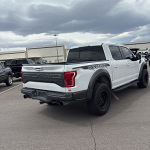 Ford F-150 Raptor - 8