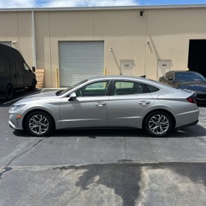 HYUNDAI SONATA SEL - 3