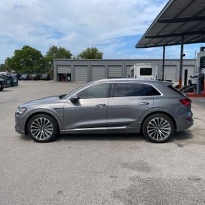 AUDI E-TRON QUATTRO PRESTIGE - 3