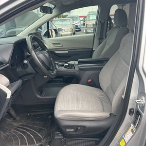 2022 Toyota SIENNA LE 8-PASSENGER 照片 32