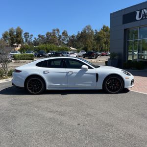 PORSCHE PANAMERA 4S - 10