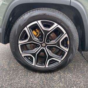 2022 Rivian R1S LAUNCH EDITION — миниатюра 19