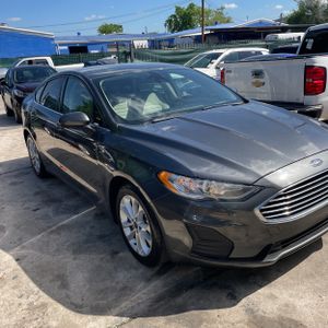FORD FUSION SE - 10