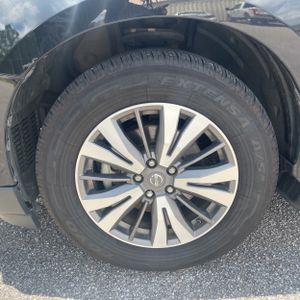 2017 Nissan PATHFINDER SV 缩略图 17