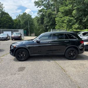 صورة 3 لـ 2018 Mercedes-BENZ GLC