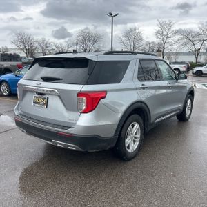 FORD EXPLORER XLT - 8