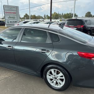 صورة 6 لـ 2016 KIA OPTIMA LX