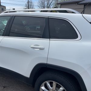 JEEP CHEROKEE LIMITED - 6