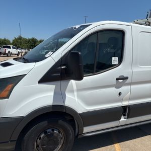 FORD TRANSIT 150 - 2