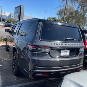 JEEP GRAND WAGONEER L OBSIDIAN - 3