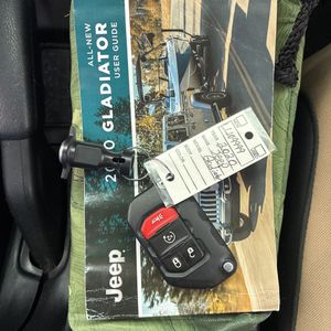 2020 JEEP GLADIATOR SPORT S thumbnail 53