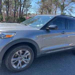 FORD EXPLORER XLT - 2