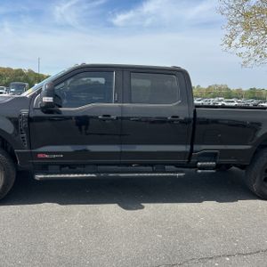 FORD F-350 SUPER DUTY LARIAT - 4