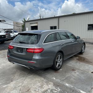 MERCEDES-BENZ E-CLASS - 8