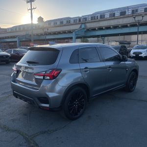 MITSUBISHI OUTLANDER SPORT 2.0 ES 2WD - 8