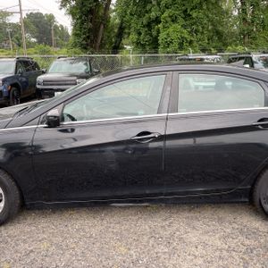 2011 Hyundai SONATA GLS — фото 4