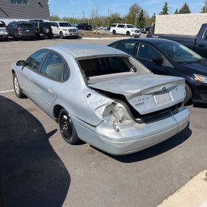 FORD TAURUS SEL - 4