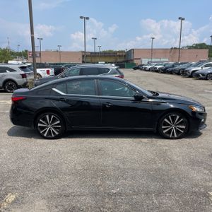 2021 Nissan ALTIMA 2.5 SR — фото 10